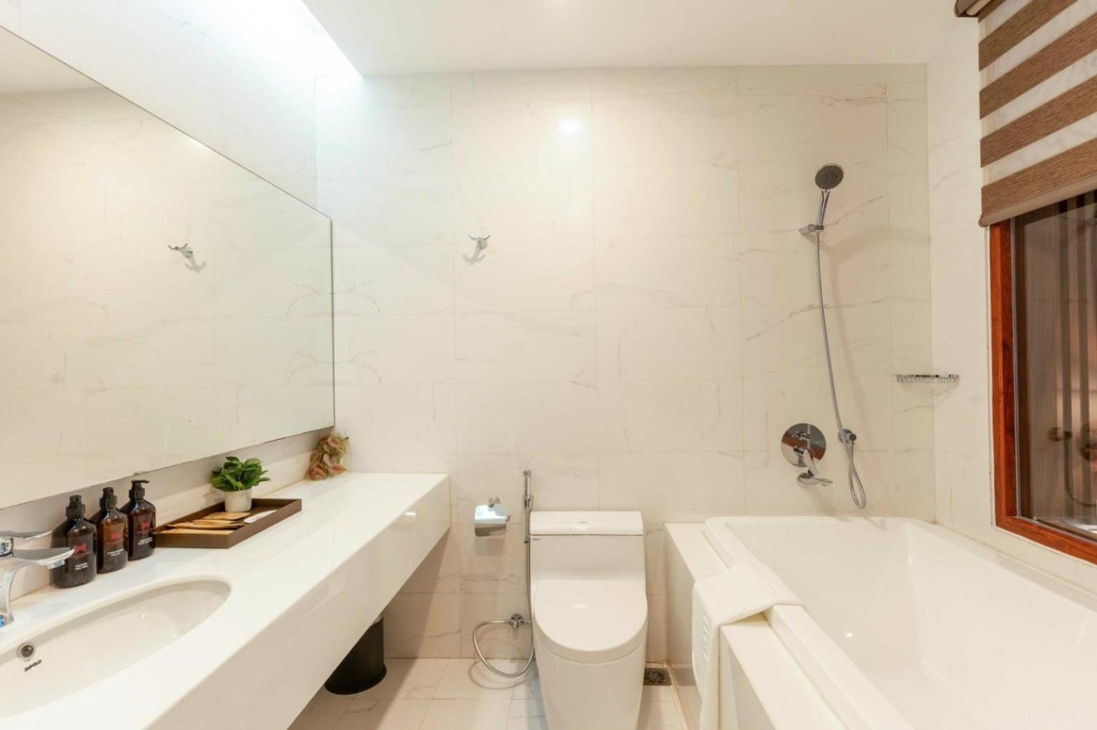 Mt Collection Hotel Ninh Bình Extérieur photo
